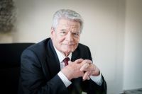 2024-10 - Joachim Gauck quer (klein)