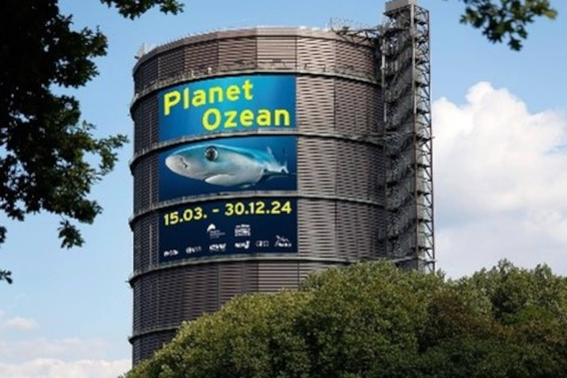 Plakat Planet Ozean am Gasometer Oberhausen